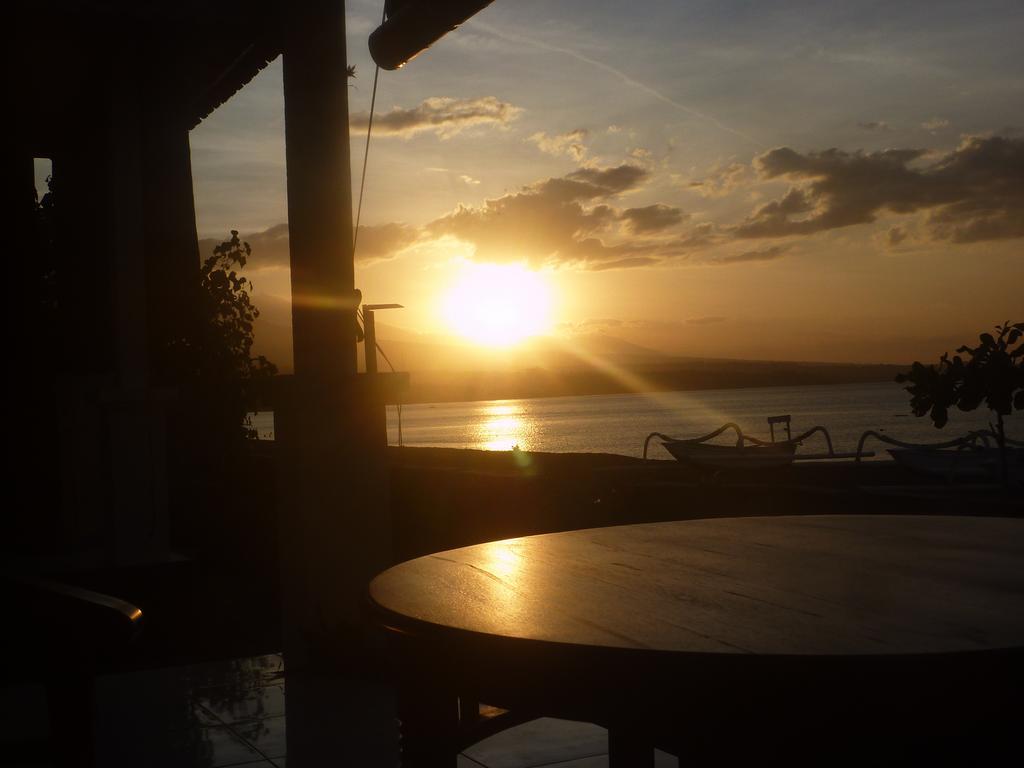 Tambun Sari Beach Homestay Amed Kültér fotó